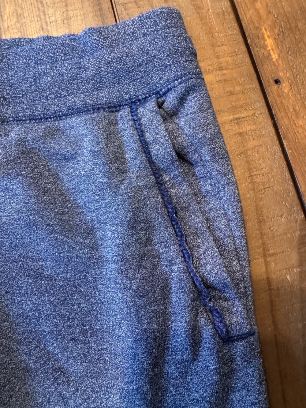 Nike French Terry Alumni Shorts. Size X-Large. Heather Blue Color - Picture 6 of 8